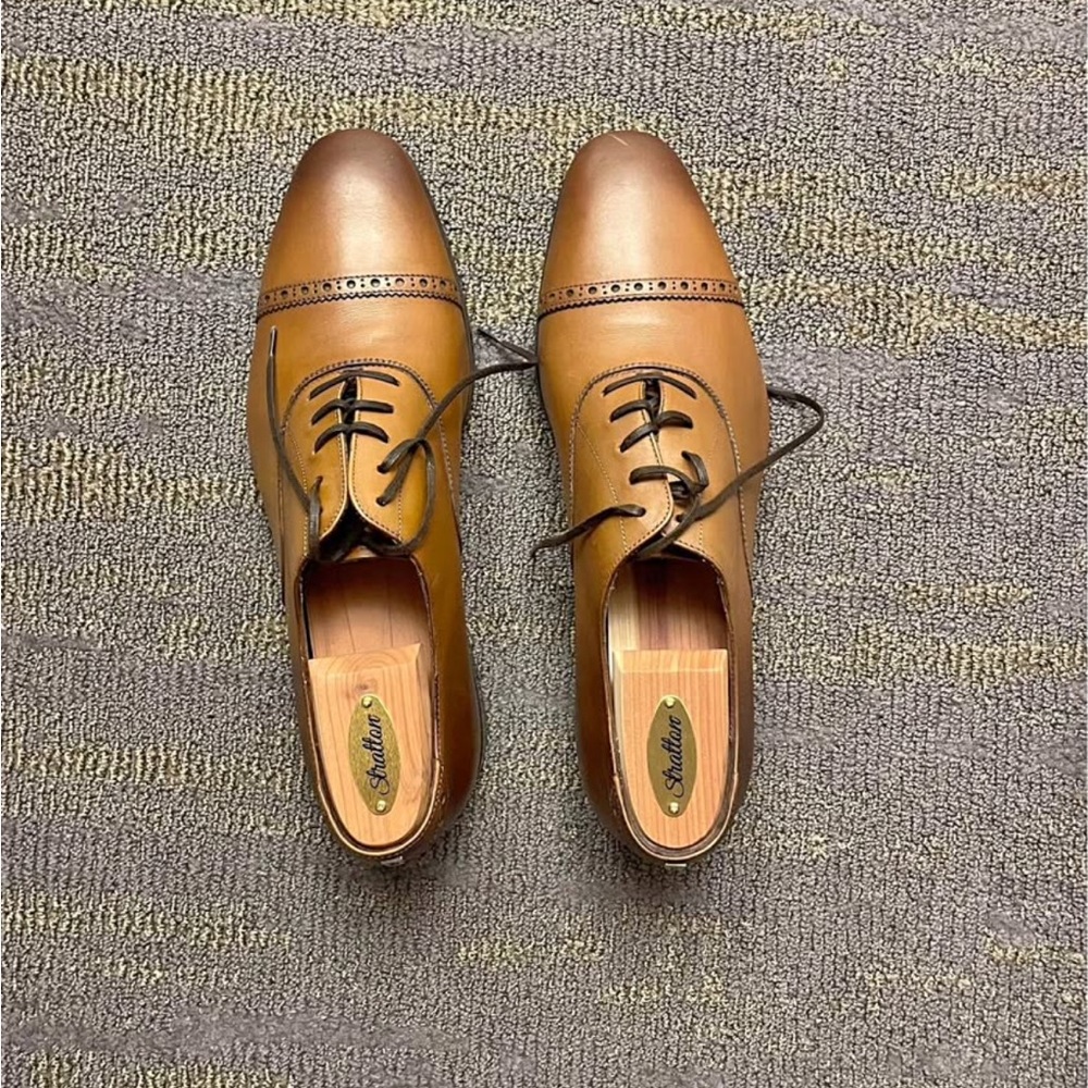 Salvatore Ferragamo Brown Leather Oxfords Classic Design